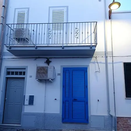 Savoia 32 Feriehus Calasetta
